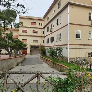 Fondo Versace Pensión Reggio Calabria